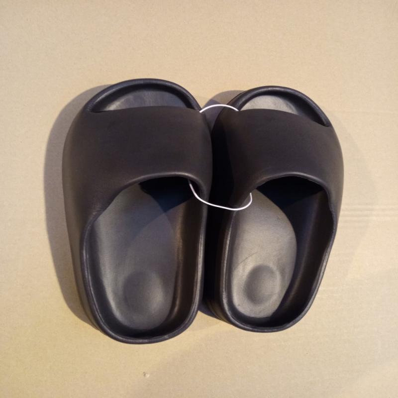 Black 38-39 Men's EVA Soft Slippers & Women's Yeezys Slides